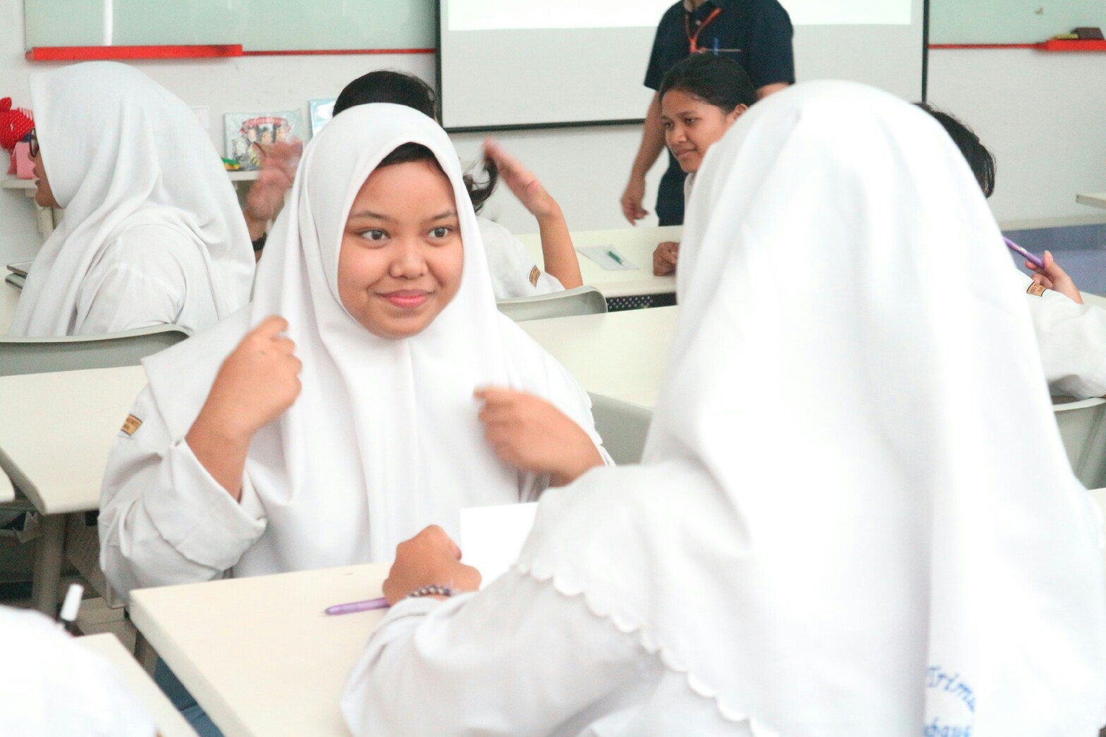Siswa-siswi SMA Trimurti Kembangkan Kecerdasan Emosional 