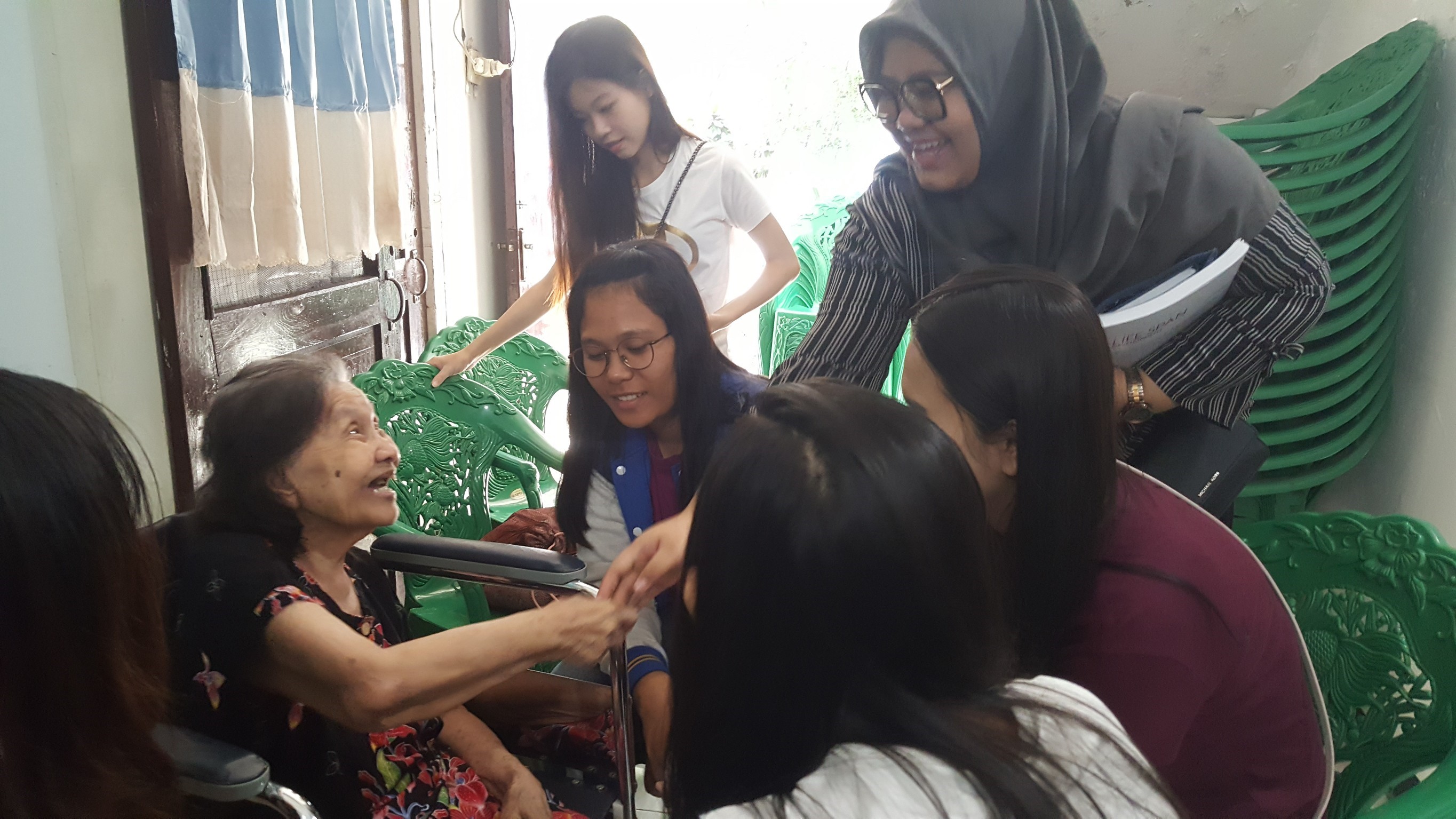 Kunjungan ke Panti Werdha Usia “Anugrah”: Lebih dari Sekedar Ilmu Kunjungan ke Panti Werdha Usia “Anugrah”: Lebih dari Sekedar Ilmu
