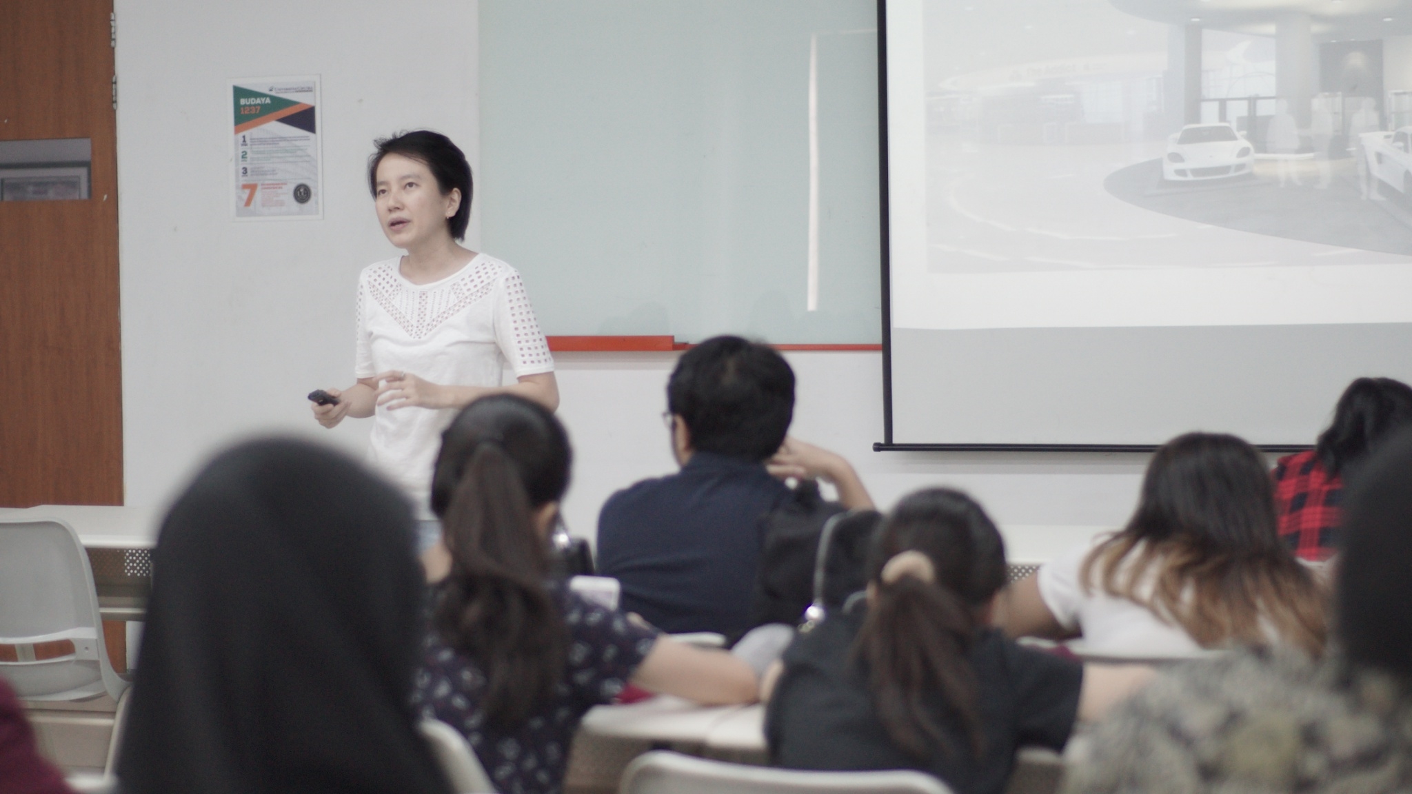 Pentingnya Focus Group Discussion dalam Penelitian Pentingnya Focus Group Discussion dalam Penelitian
