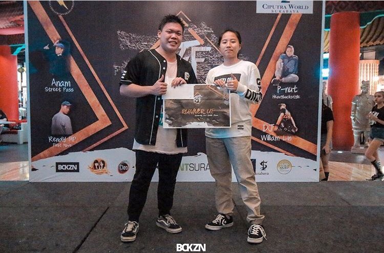Juara II Kategori 1 on 1 Freestyle Battle Dance 