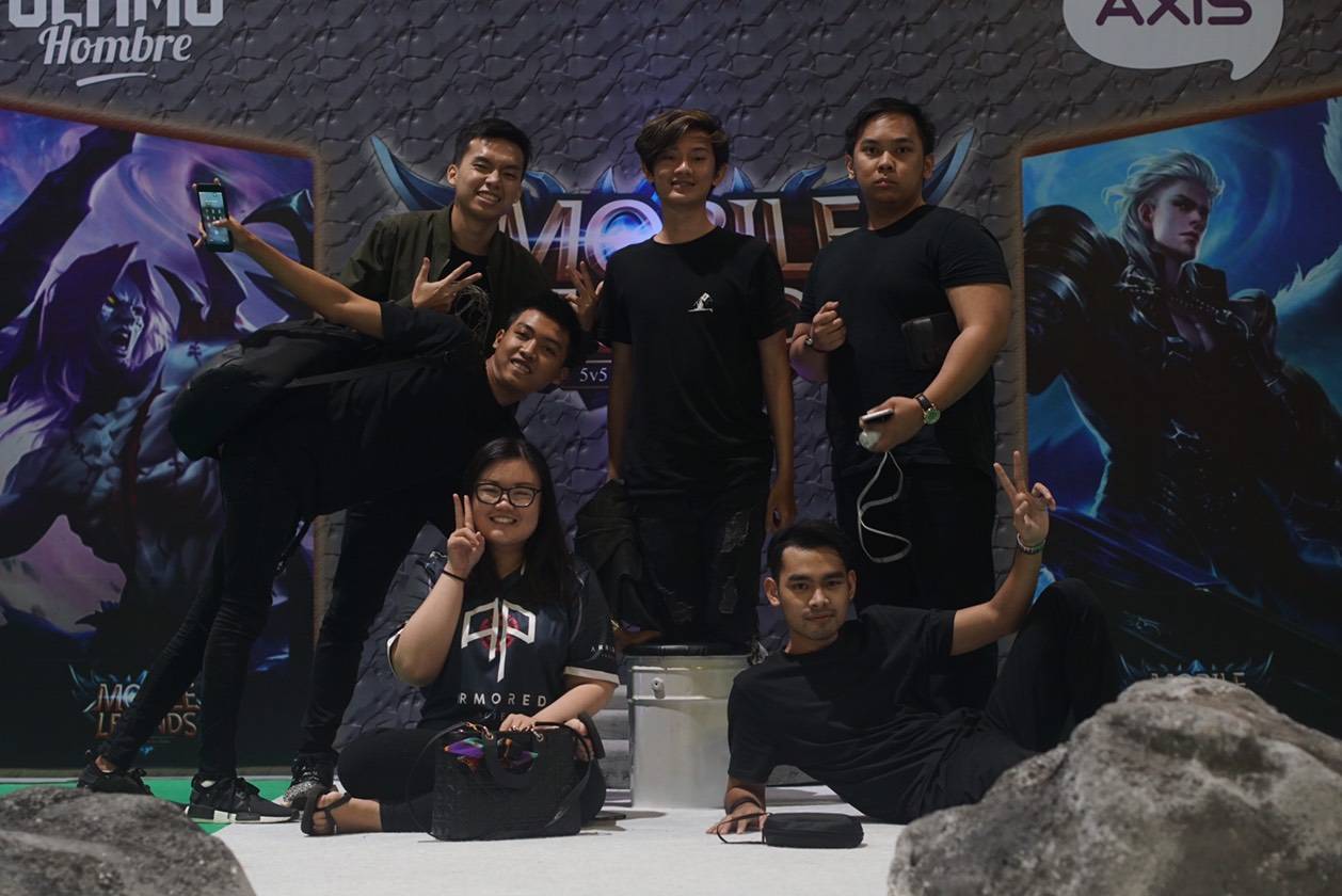 Finalis Kompetisi Esport Axis ultimo hombre mobile legend Surabaya 2018 Finalis Kompetisi Esport Axis ultimo hombre mobile legend Surabaya 2018